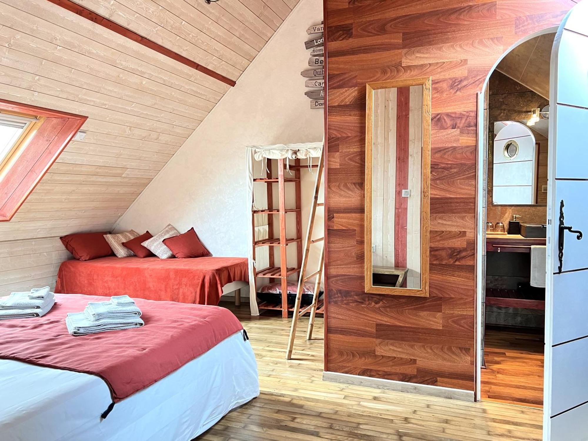 La Bisquine Bed & Breakfast Saint-Nolff Exterior photo